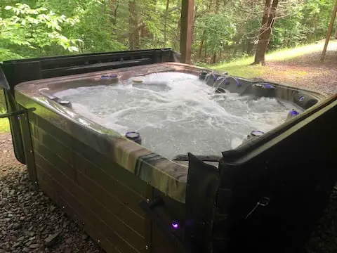 Photo 3 of 7 of On-Mountain Ski House W/hot Tub