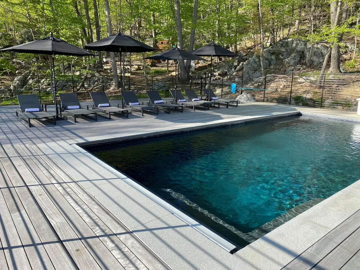 Photo 2 of 7 of Ultra-Modern Home