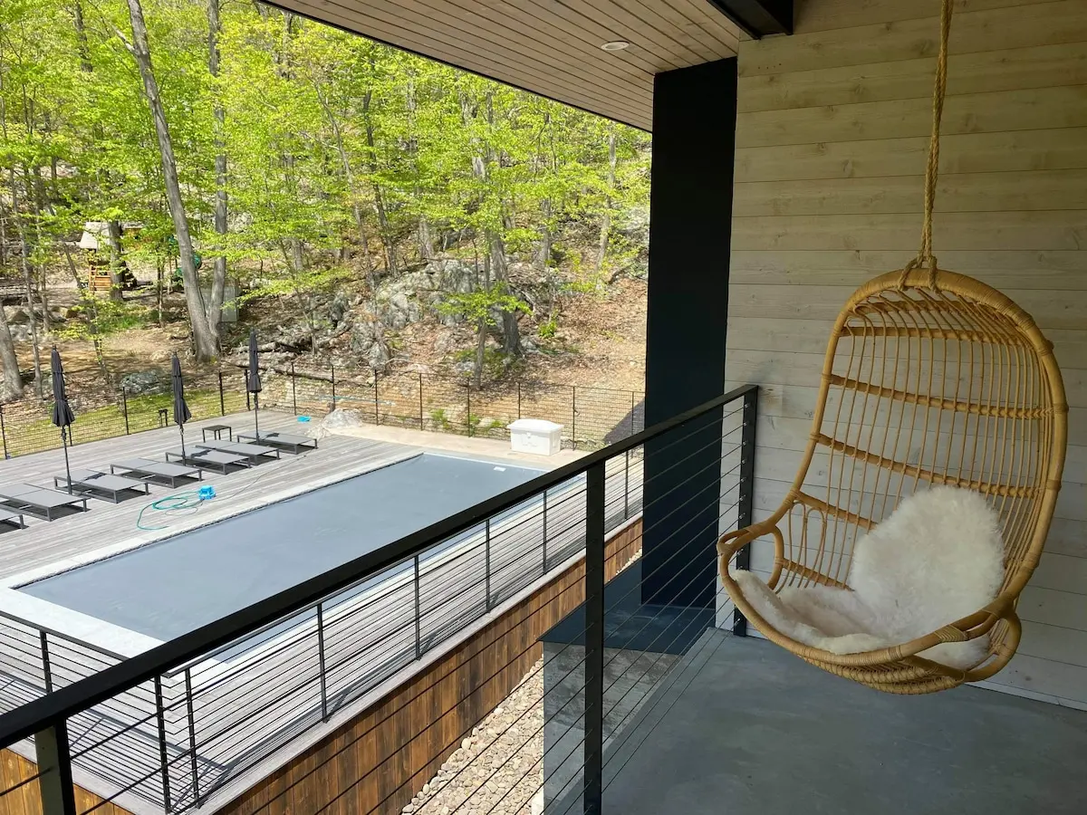Photo 4 of 7 of Ultra-Modern Home