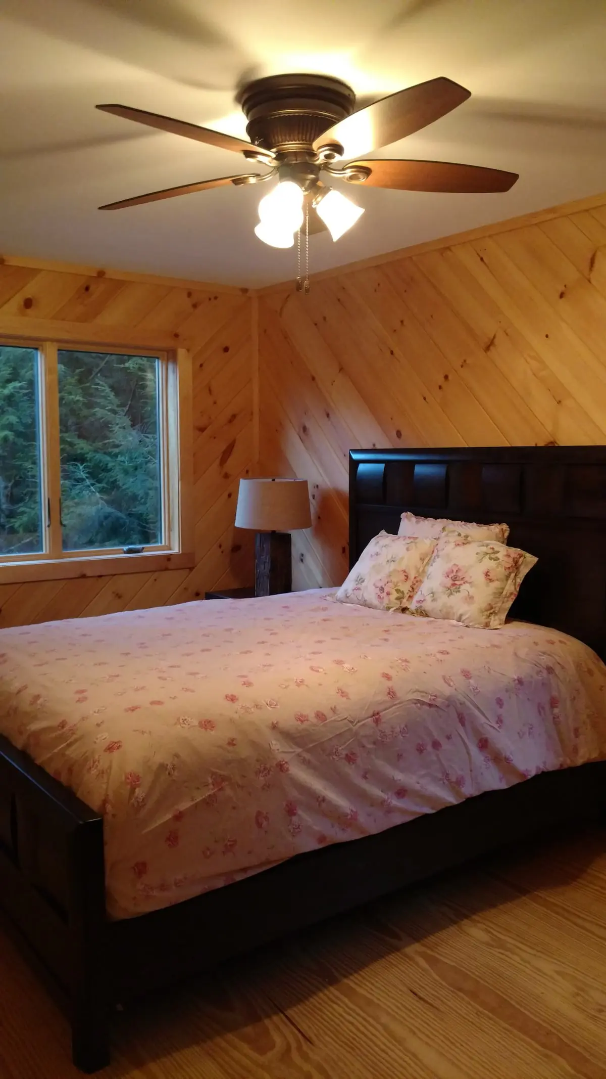 Photo 5 of 7 of /hunter Ski Chalet