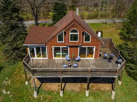Photo 4 of 7 of Mountain-View Chalet