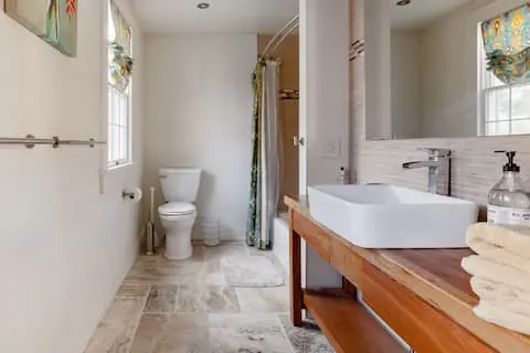 Photo 4 of 7 of The 1772 Lefevre Stonehouse Suite