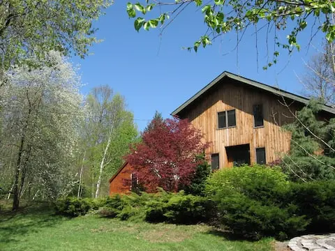 Photo 2 of 7 of Beauty Artist Home