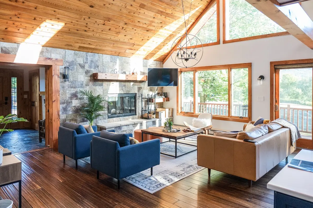 Photo 6 of 7 of Gorgeous Lodge