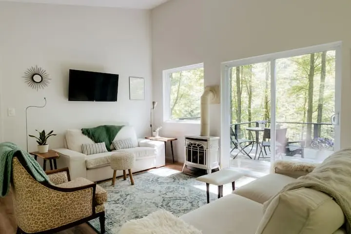 Photo 1 of 7 of Hillside Views