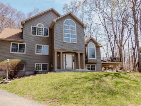 Photo 2 of 7 of Private Country Home