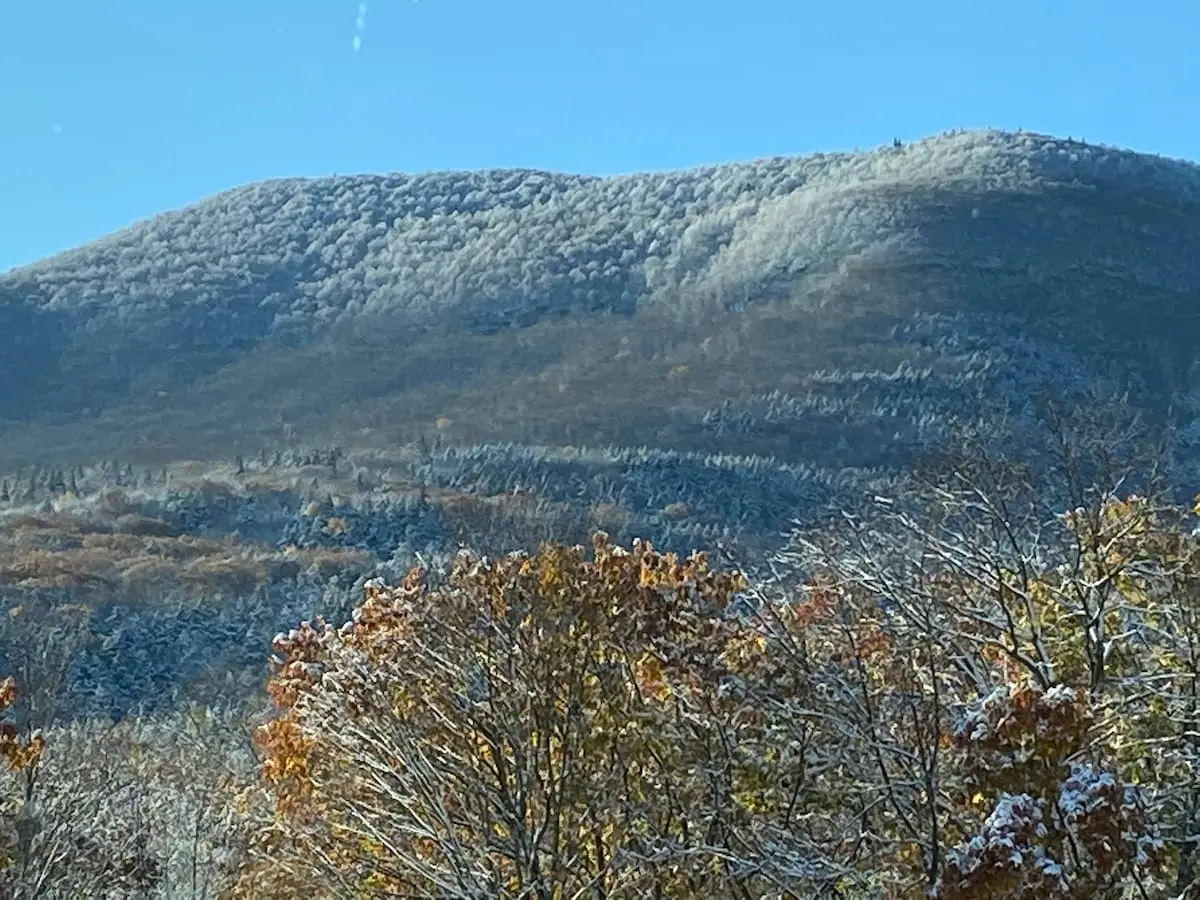 Photo 6 of 7 of Burnt Knob Mountain Escape