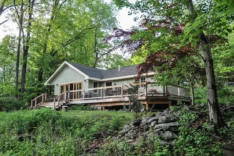 Photo 4 of 7 of The Hickory Cottage