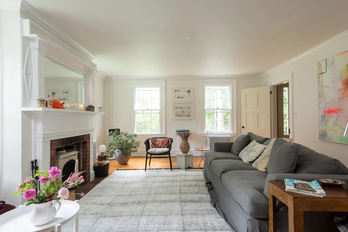 Photo 2 of 7 of Stylish Farmhouse