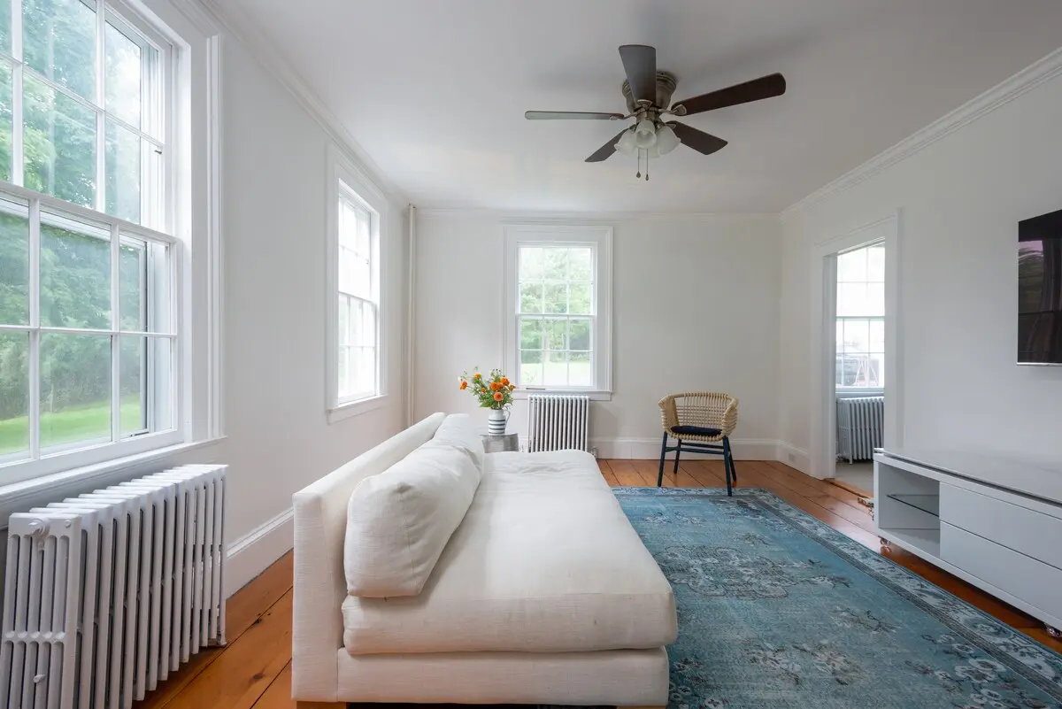 Photo 7 of 7 of Stylish Farmhouse