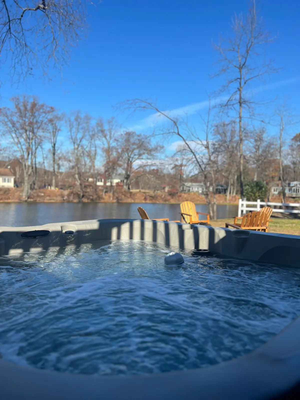 Photo 2 of 4 of Waterfront Cottage