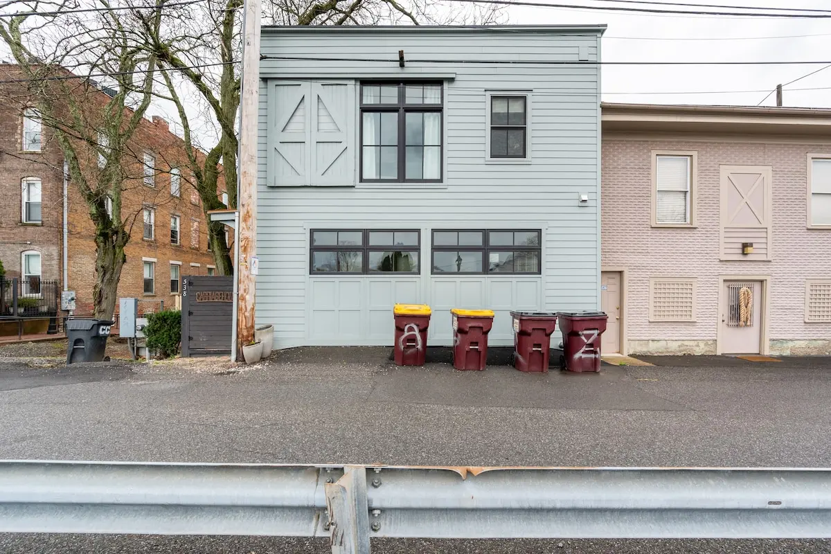 Photo 6 of 7 of Stylish, New Carriage House on Warren St!