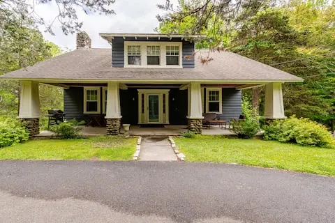 Photo 3 of 7 of Spacious Creekside Home in on 7.6 Acres