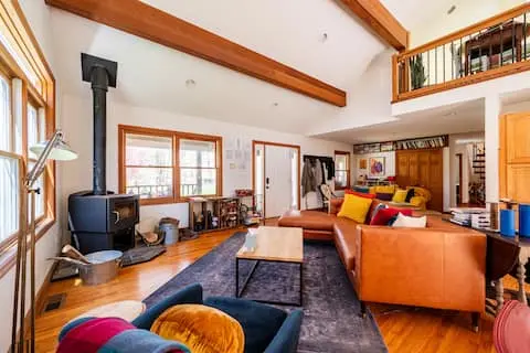 Photo 4 of 7 of Peaceful Country Farmhouse