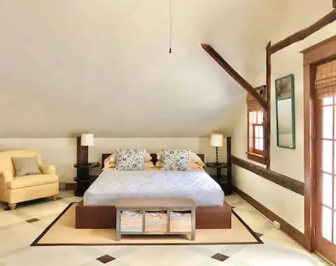 Photo 2 of 7 of Rustic and Elegant Converted Barn