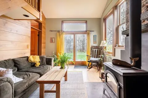 Photo 2 of 7 of Mountain Cottage