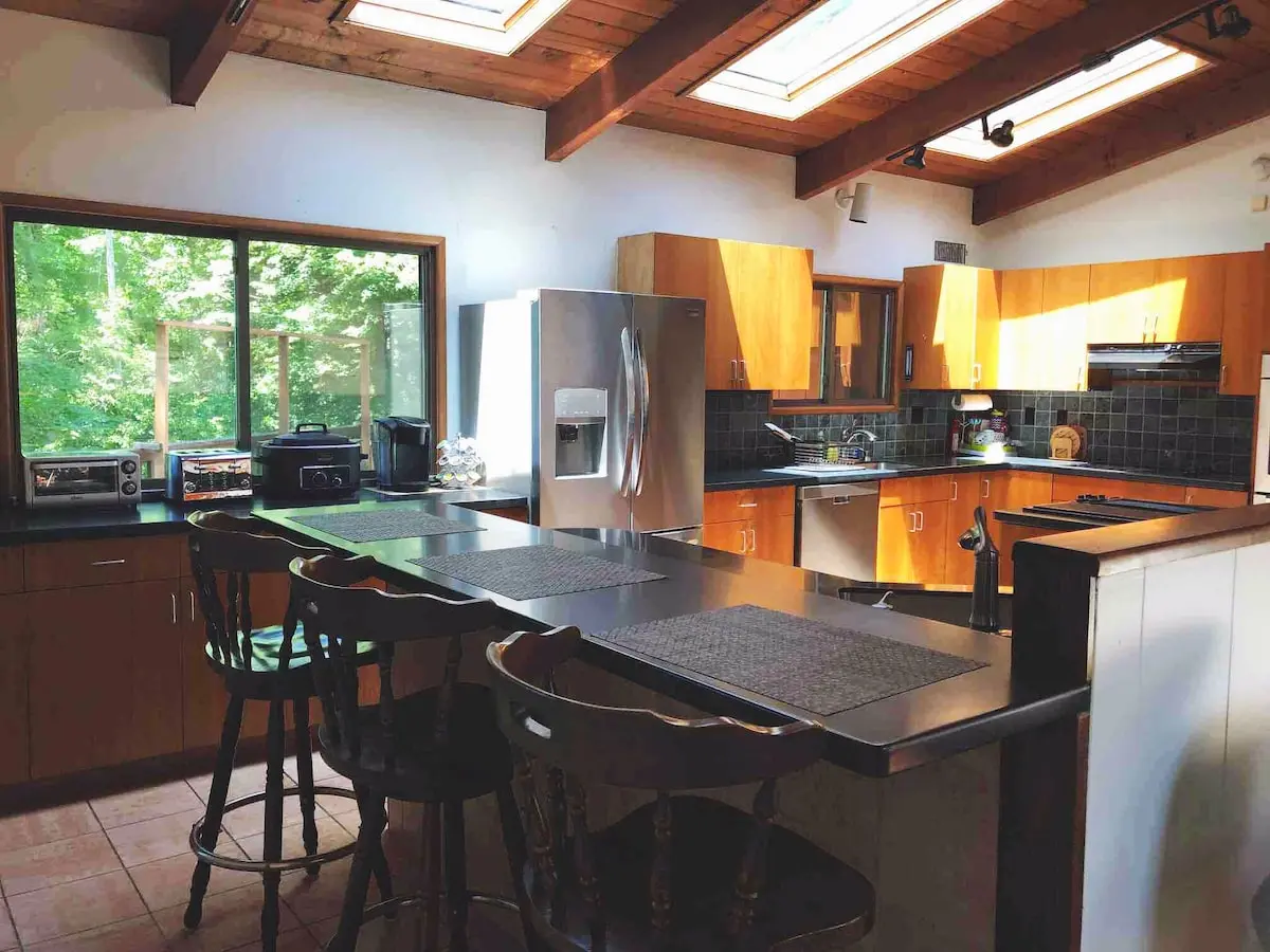 Photo 6 of 7 of Riverside Home with Four Bedrooms