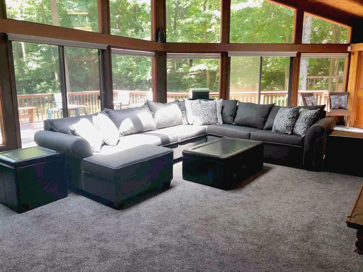 Photo 7 of 7 of Riverside Home with Four Bedrooms