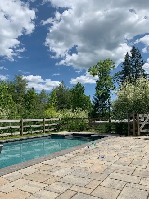 Photo 3 of 7 of Mid-Century Home
