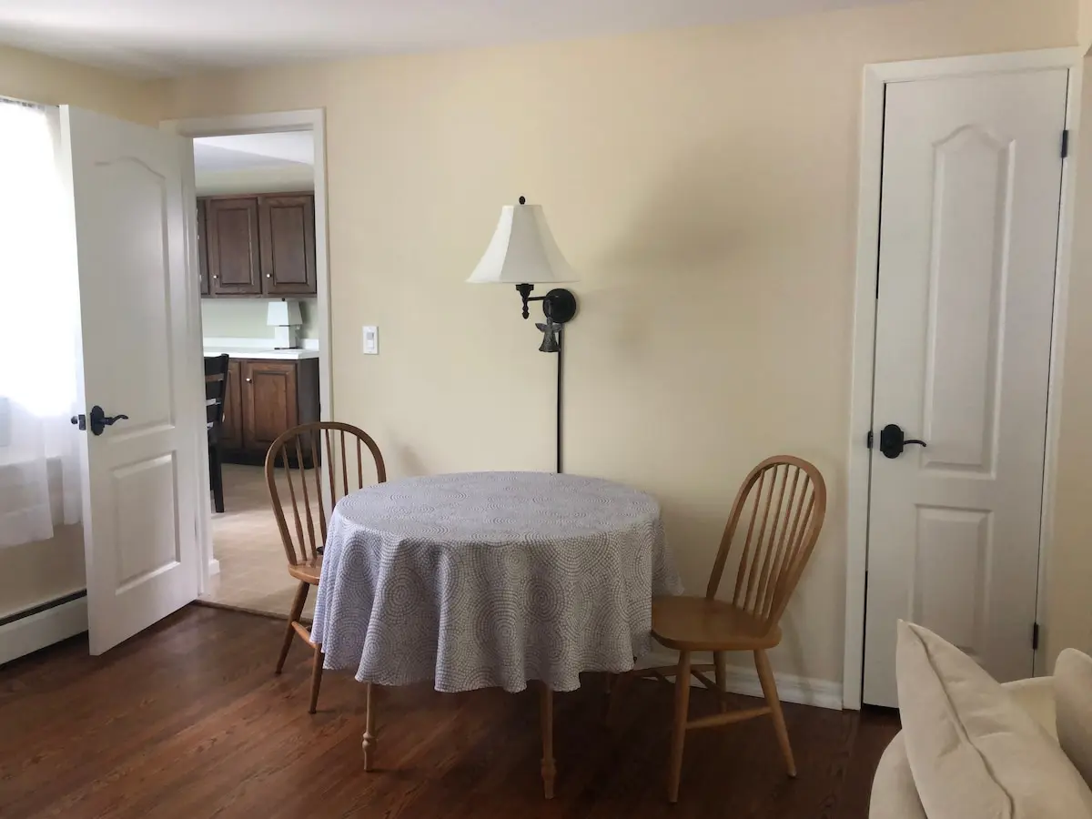 Photo 4 of 7 of Spacious, Centrally Located and Peaceful.