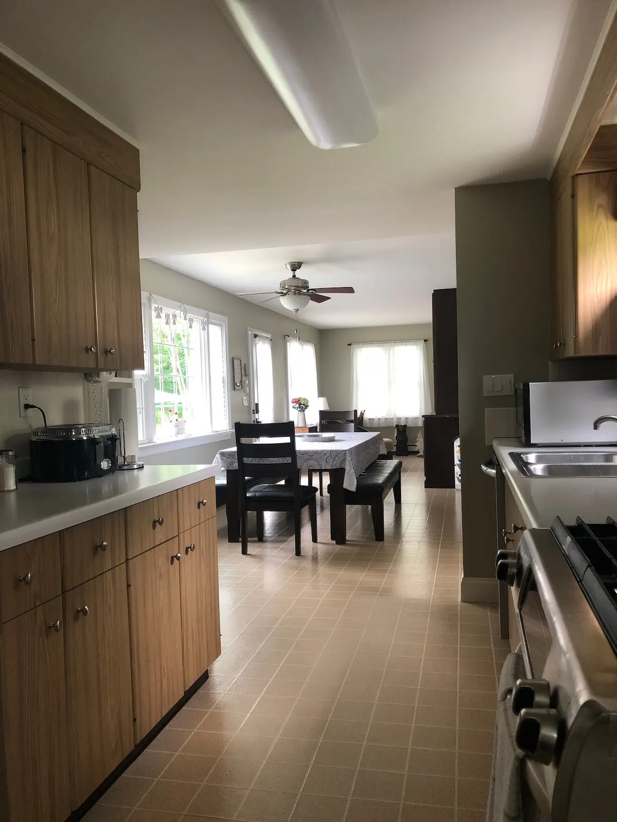 Photo 6 of 7 of Spacious, Centrally Located and Peaceful.
