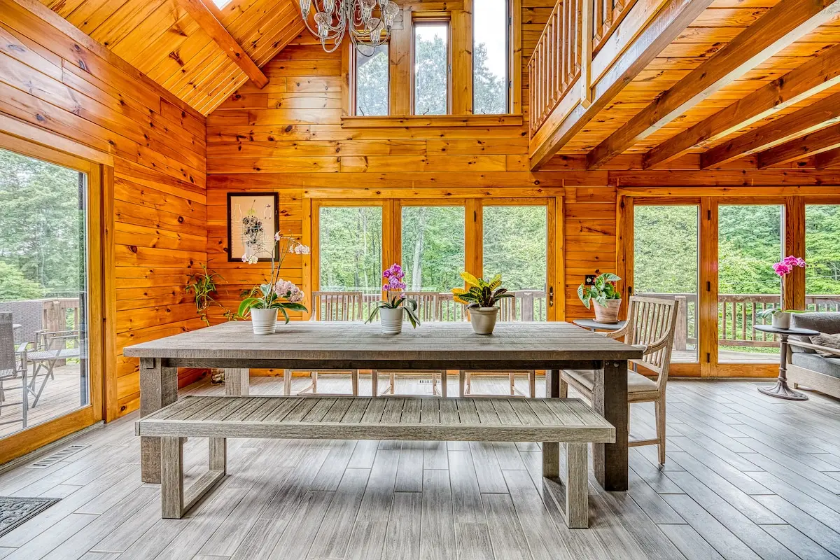 Photo 5 of 7 of An Enchanting Log Cabin in the Heart of