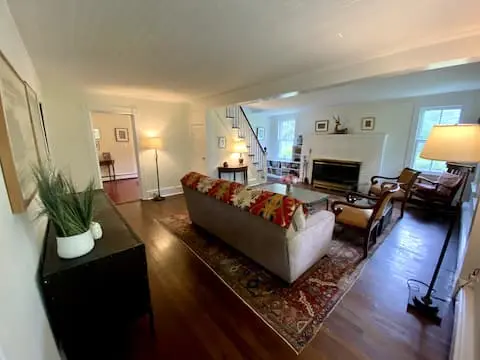 Photo 3 of 7 of Cozy 1920 3 Bdrm Farmhouse