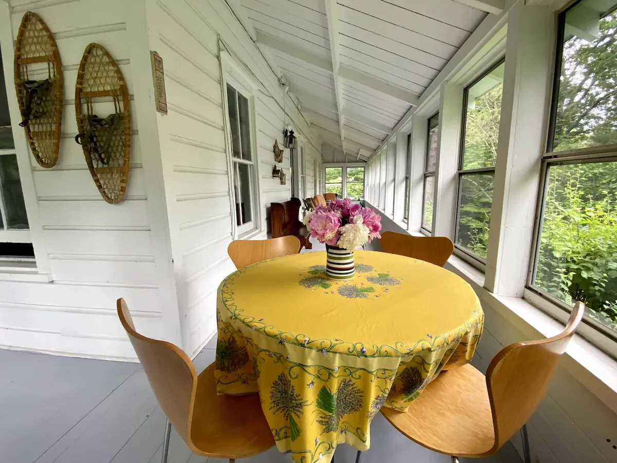 Photo 6 of 7 of Cozy 1920 3 Bdrm Farmhouse