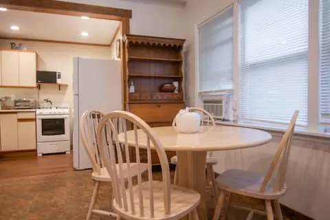 Photo 3 of 7 of Charming Hideaway (minutes From Town!)
