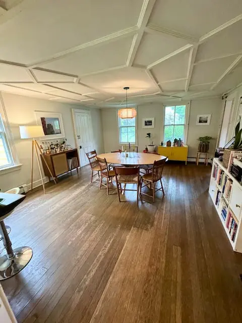 Photo 3 of 7 of The Yellow House