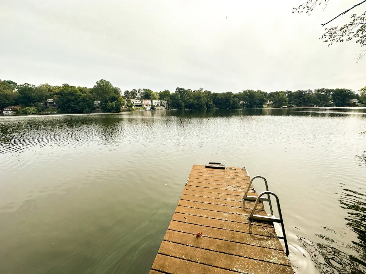 Photo 5 of 7 of Lake House