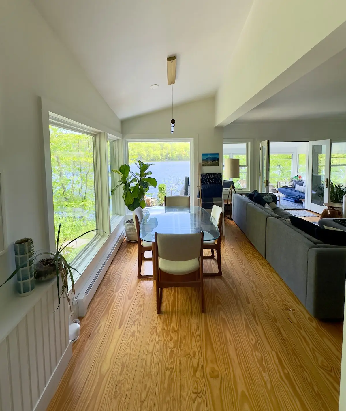 Photo 4 of 5 of Waterfront Lakehouse