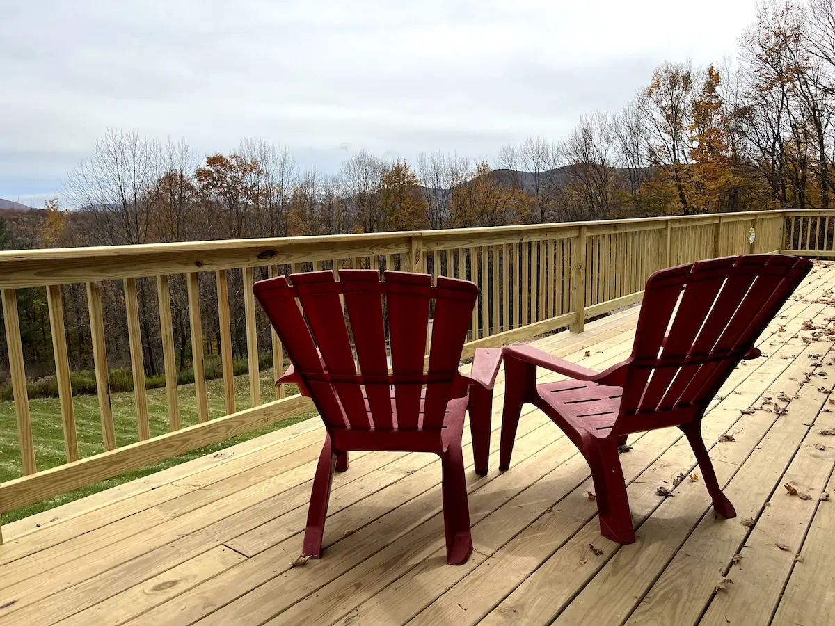 Photo 4 of 5 of Modern Home: Hot Tub, Mountain Views & Ev Charger