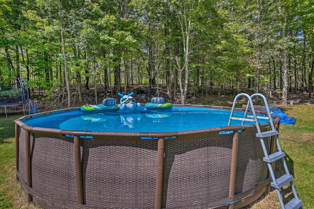 Photo 4 of 4 of Four Bedroom Home With Pool