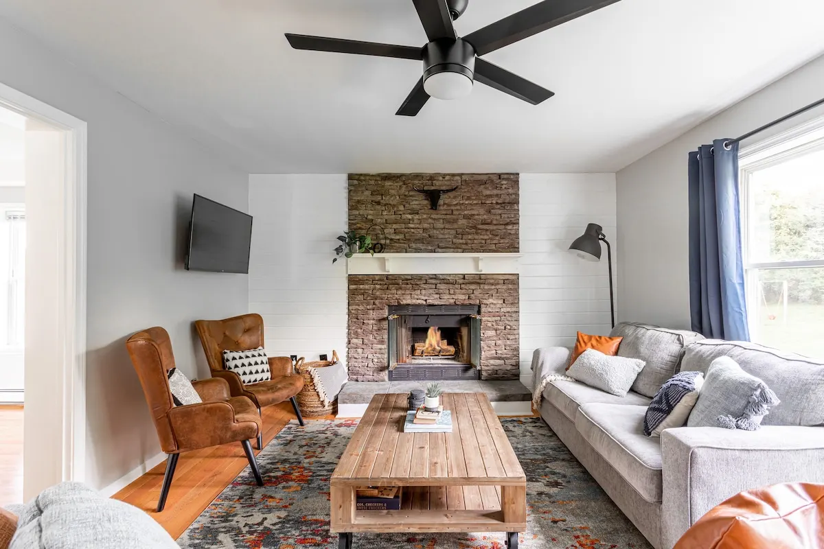 Photo 7 of 7 of Minnewaska House