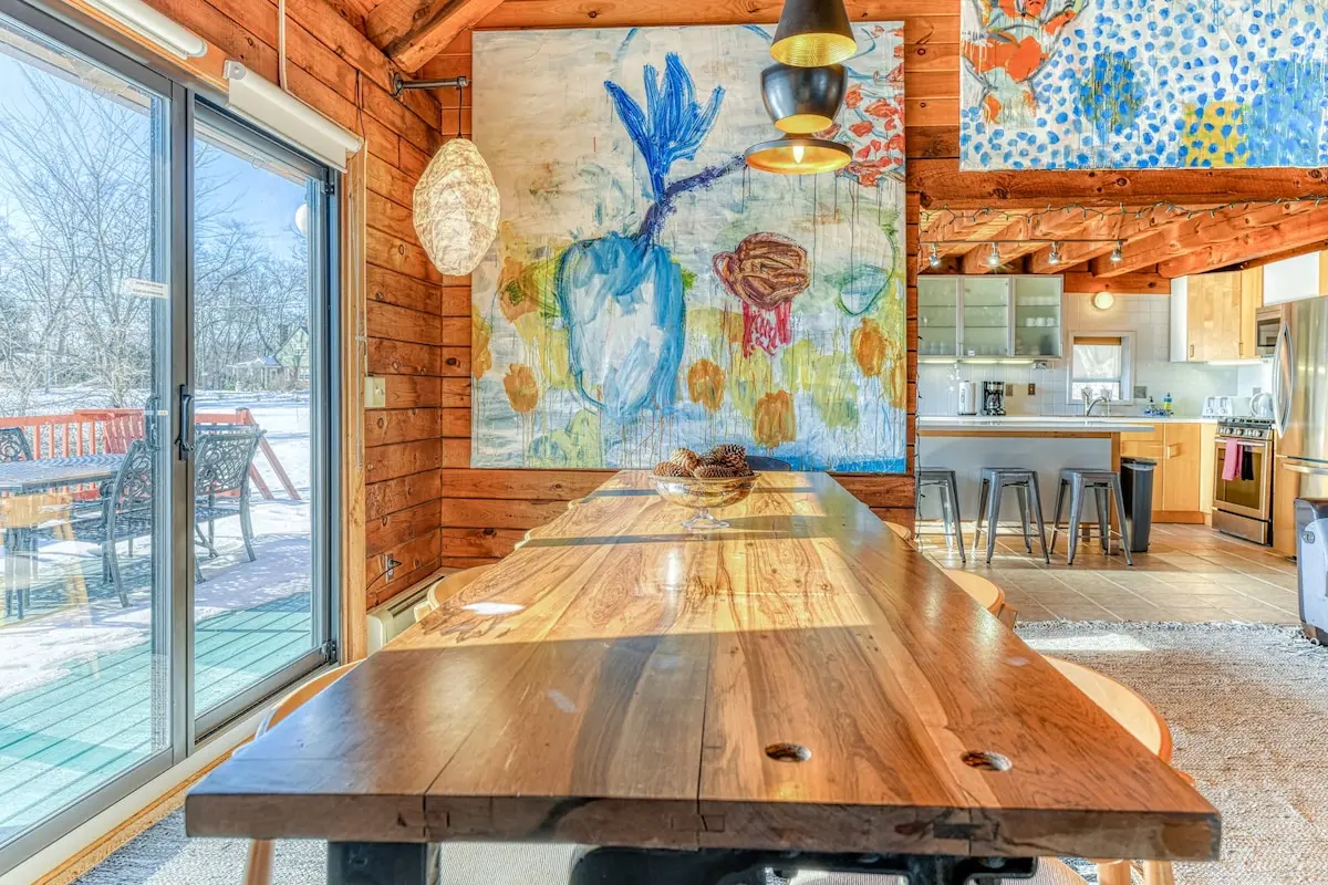 Photo 2 of 4 of Modern, Artsy and Loft Log Home