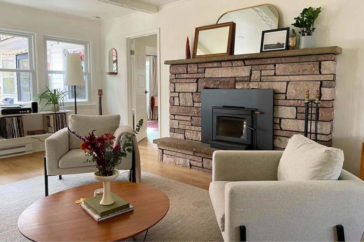 Photo 3 of 7 of Cozy Home with Firepit