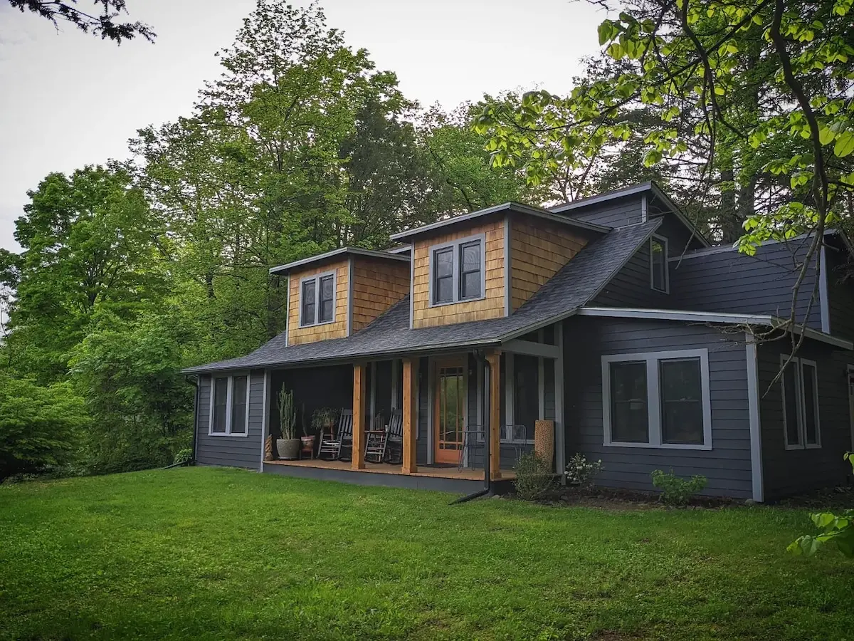 Photo 1 of 4 of Overlook Creek: a Stylish Compound