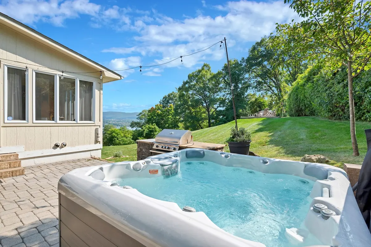 Photo 3 of 7 of Three-Bedroom House with Hot Tub