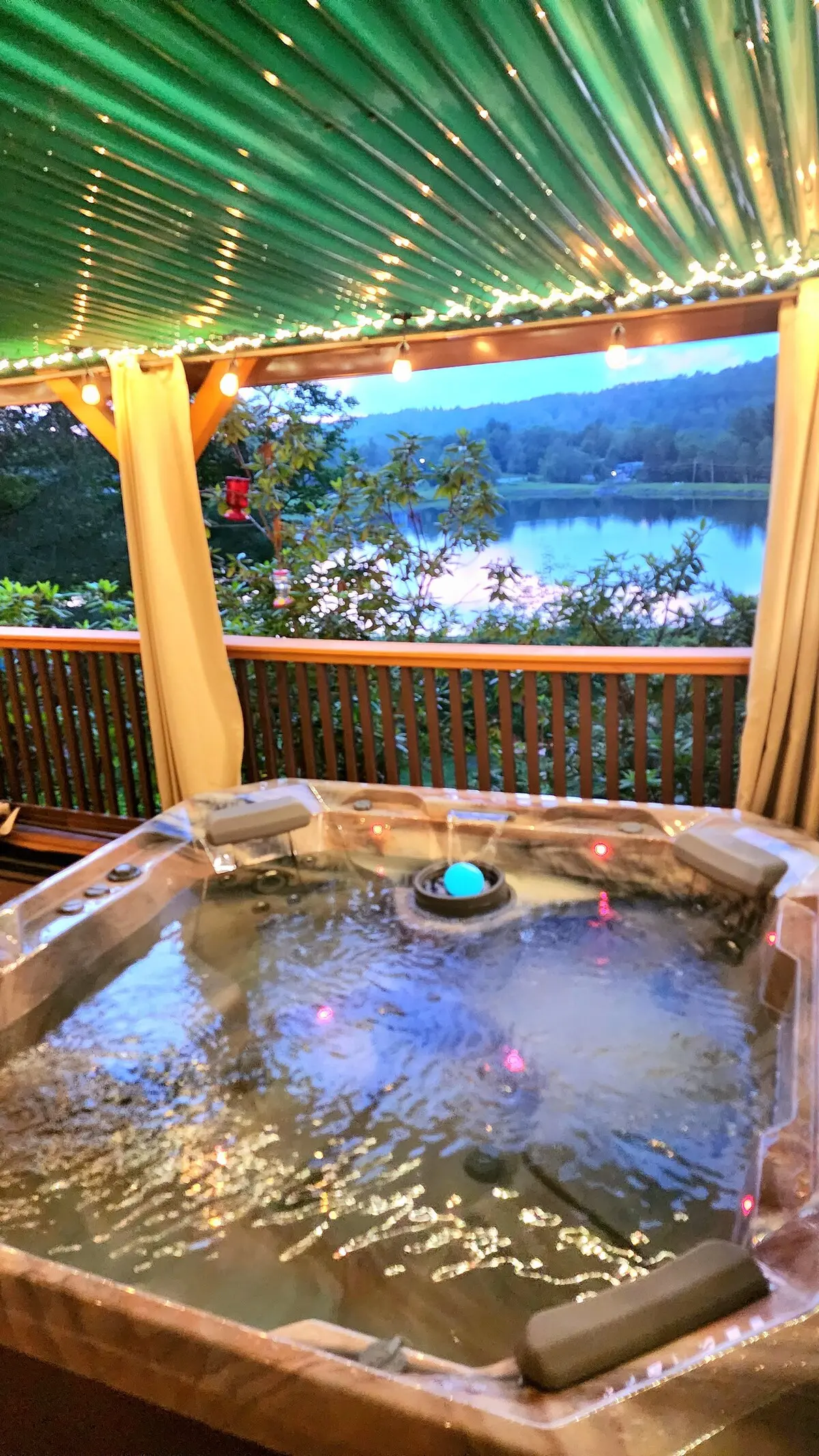 Photo 3 of 5 of Hunter Mountain Lodge with Hot Tub