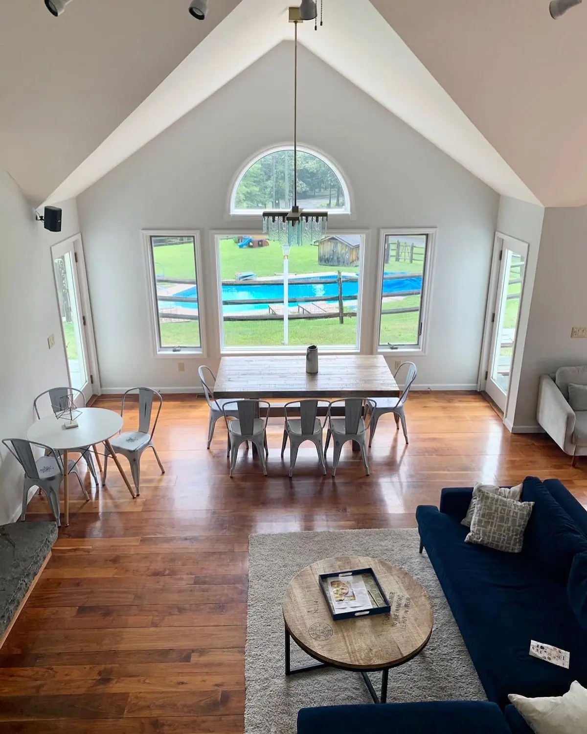 Photo 2 of 4 of Spacious Six Bedroom Home with Pool