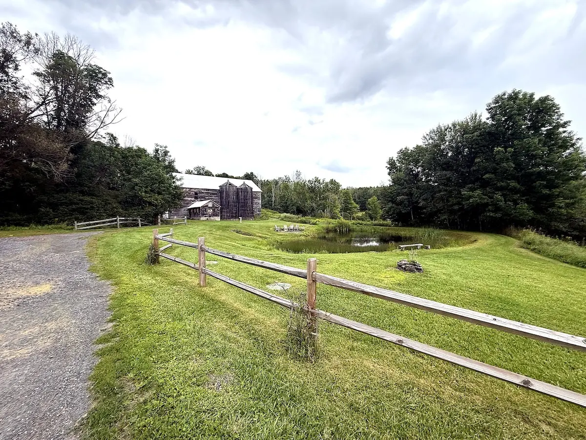 Photo 5 of 7 of Farmhouse Escape