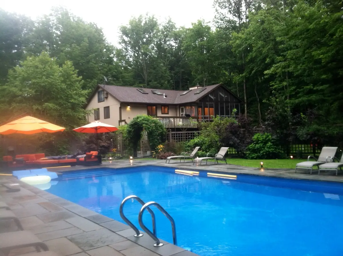 Photo 4 of 7 of Escape: Pool