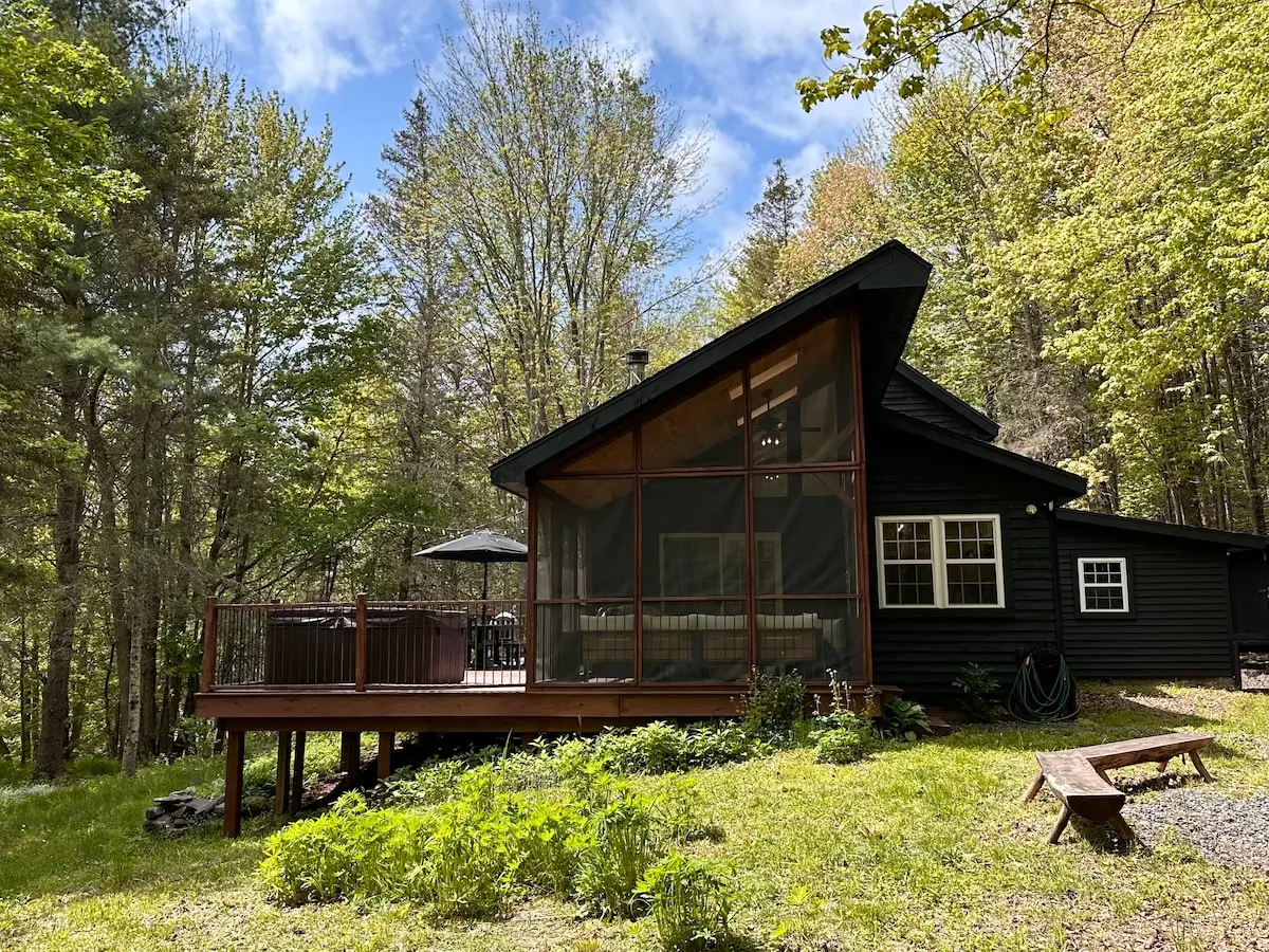 Photo 1 of 5 of Pine Ridge Cabin-