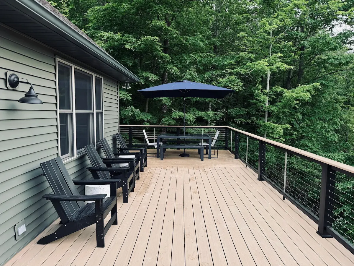 Photo 4 of 4 of Secluded, Modern Cabin Escape