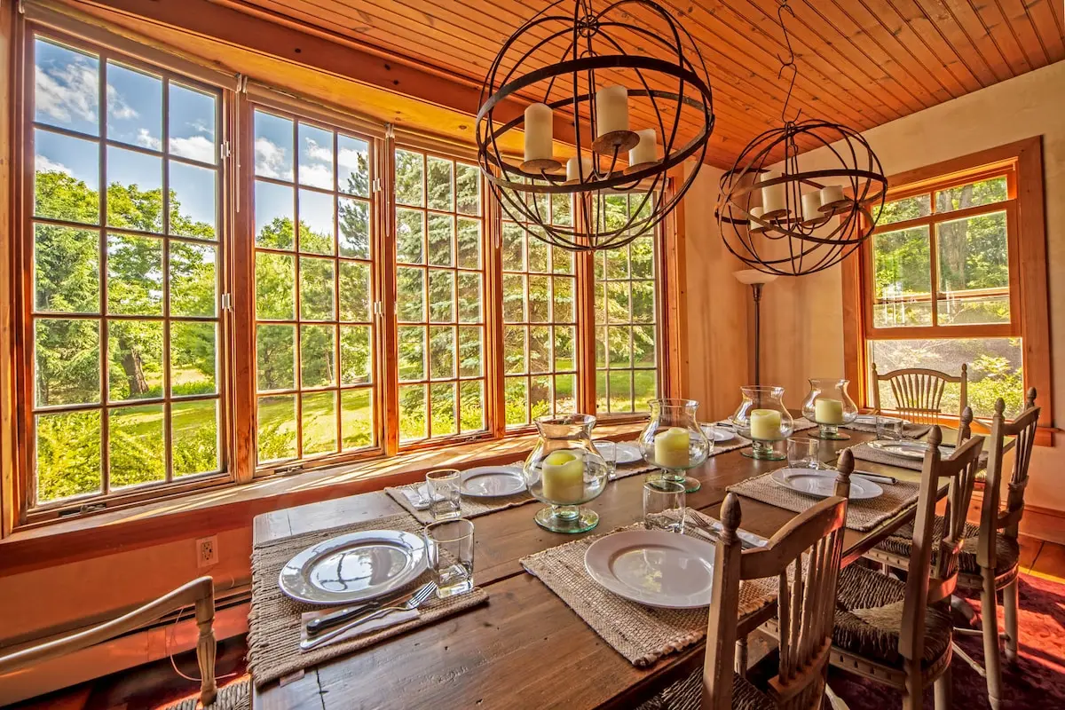 Photo 4 of 7 of Mountaintop Farmhouse