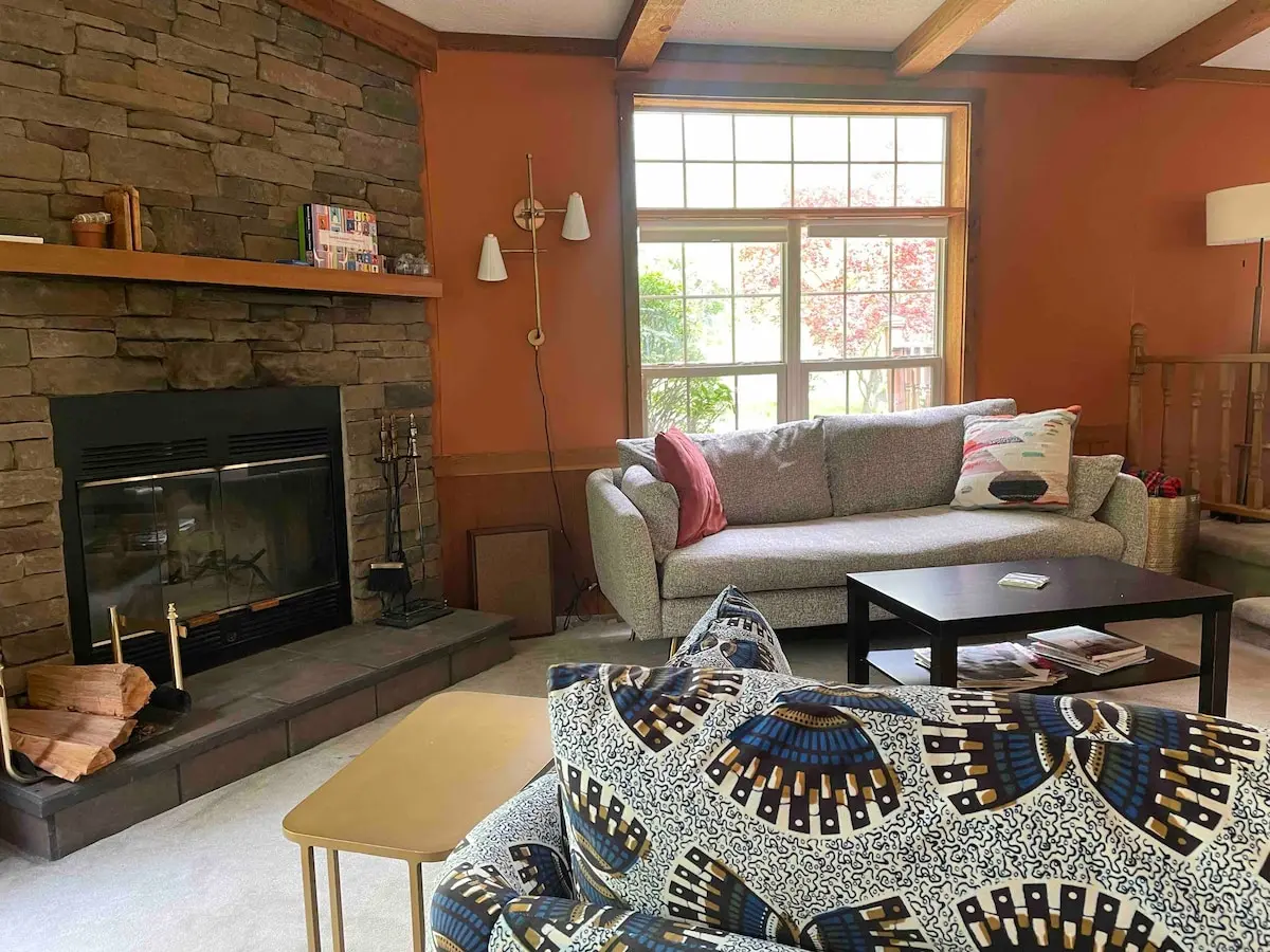 Photo 1 of 4 of Relaxing 3-bedroom Getaway with Indoor Fireplace