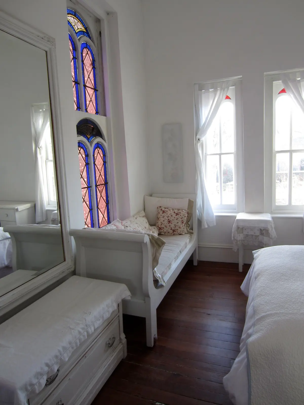 Photo 5 of 7 of Historic -artist Church-Sleeps 10 -14