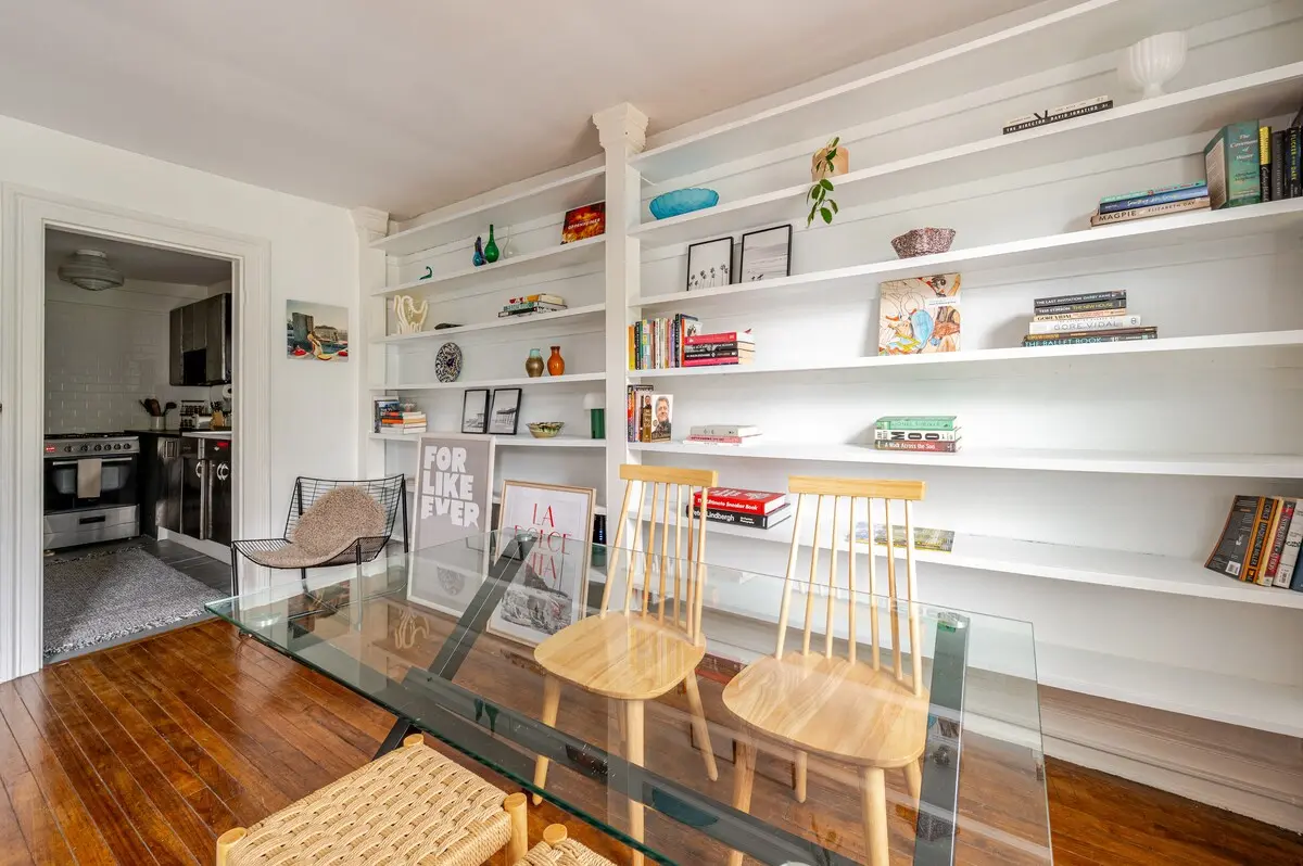 Photo 3 of 5 of La Maison: Charming 1br In Prime Location