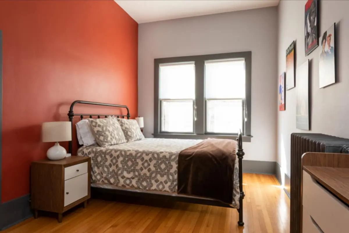 Photo 3 of 5 of Cozy 2 Bedroom Apartment in the Center of